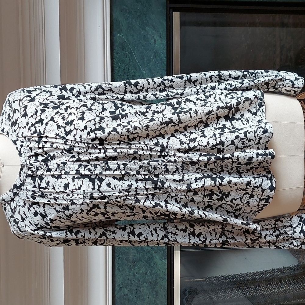 LUCKY Brand Black and White Long Sleeve Shirt